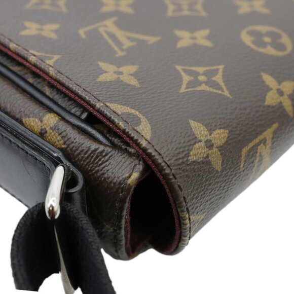 Louis Vuitton  District PM Monogram Canvas Messenger Bag Brown - Picture 8 of 16